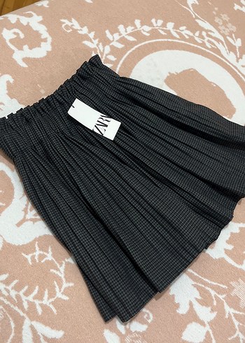 Gri Piliseli Etek - Görsel 2