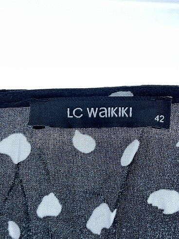 42 Beden siyah Renk LC Waikiki Uzun Elbise %70 İndirimli.
