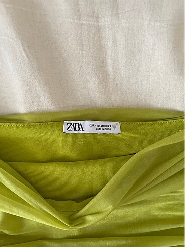 Zara Zara fıstık yeşili tül crop