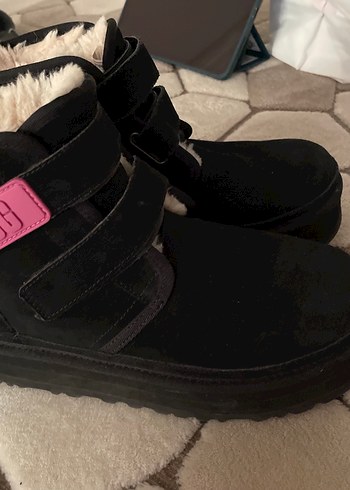 UGG SİYAH