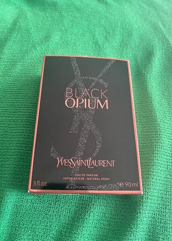 Yves Saint Laurent Black Opium Kadın Parfümü 90 ml orijinal