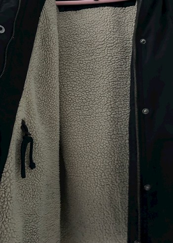 Siyah Kadın Midi Boy Kürklü Mont - Görsel 3