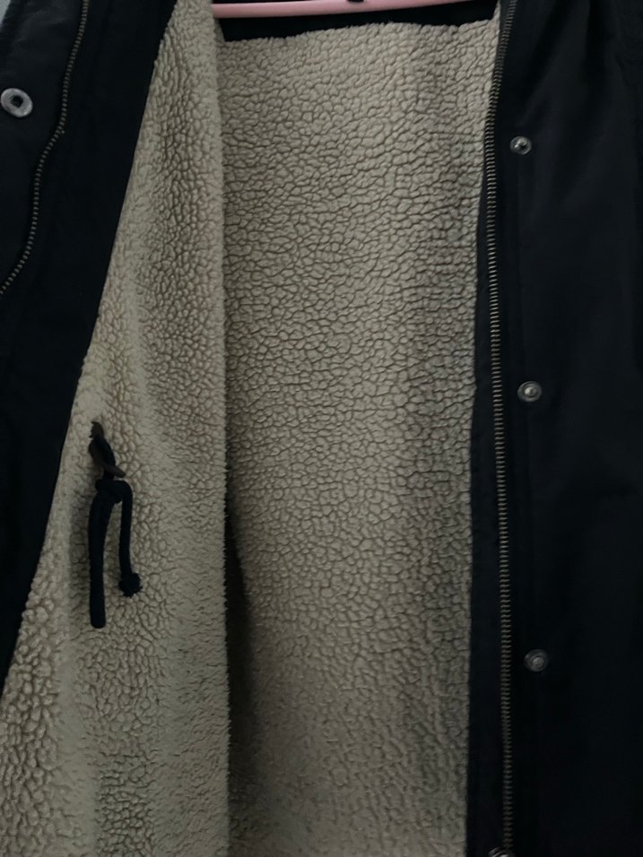 Siyah Kadın Midi Boy Kürklü Mont - Görsel 3