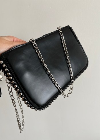 Zincir Detaylı Siyah Deri Çanta - Görsel 2