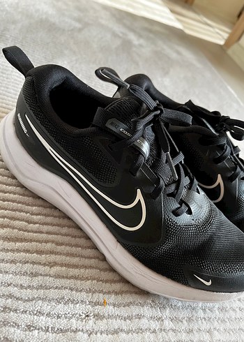 Siyah Bağcıklı Nike Kadın Spor Ayakkabı - Görsel 4