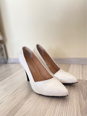 Diğer Stiletto