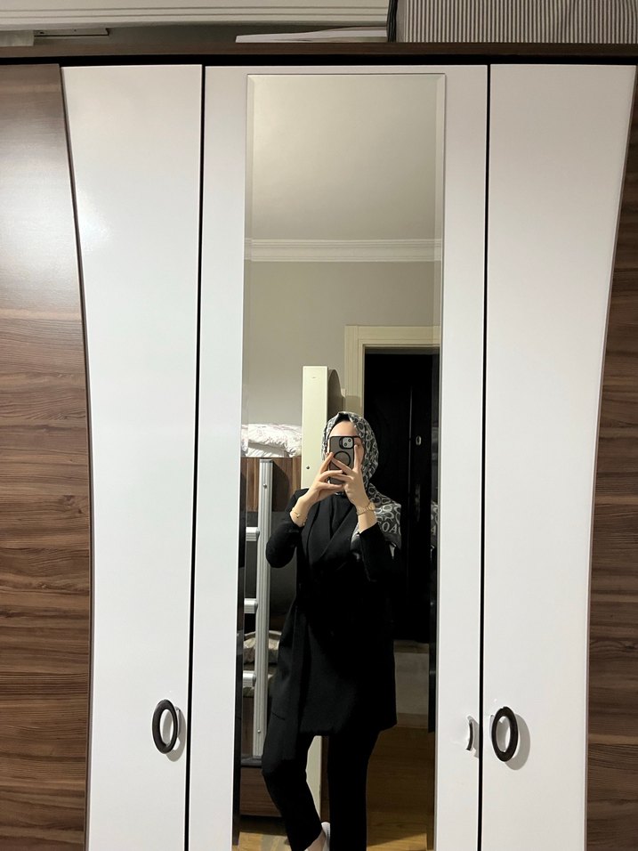 Düğmeli Siyah Kadın Midi Yelek - Görsel 3