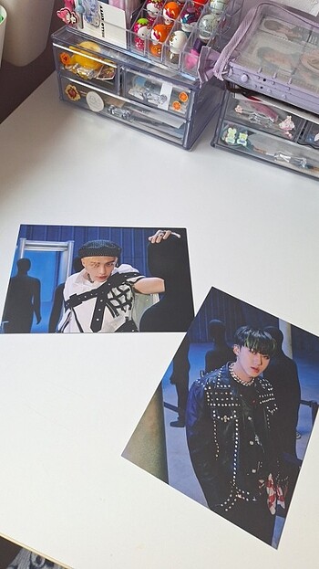 Hyunjin/changbin postcard