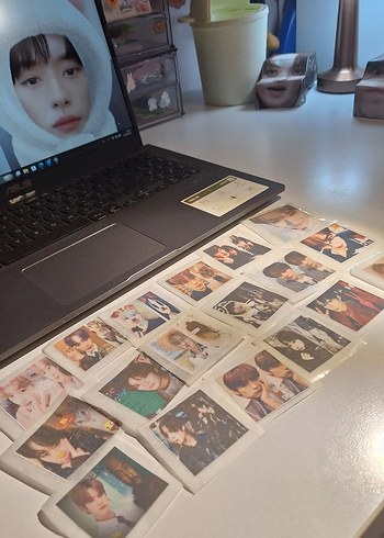 Lee know stickerlar