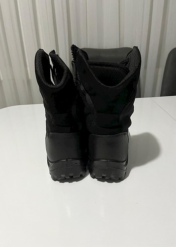 Siyah Erkek Bot - Görsel 4