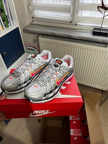Nike P6000