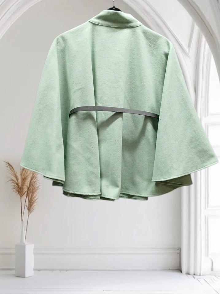 Kemer Detaylı Yeşil Kadın Panço - Görsel 2