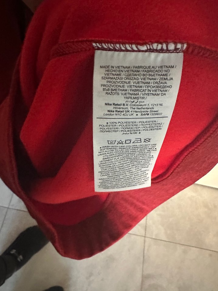 Erkek. Kırmızı Kapüşonlu Sweatshirt hiç kullanılmadı - Görsel 5