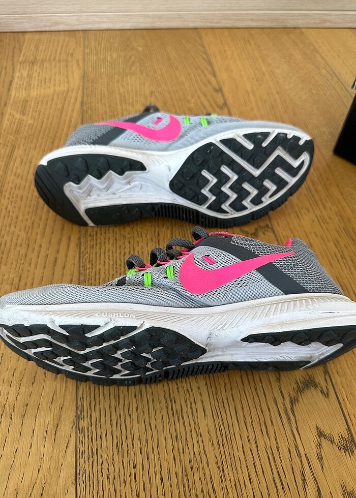 Nike spor ayakkabı - Görsel 3