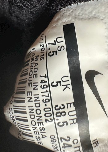 Siyah Yüksek Topuklu Kadın Spor Ayakkabı - Görsel 3