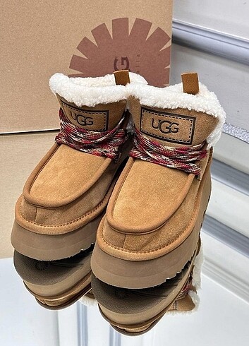 Ugg UGG Bot