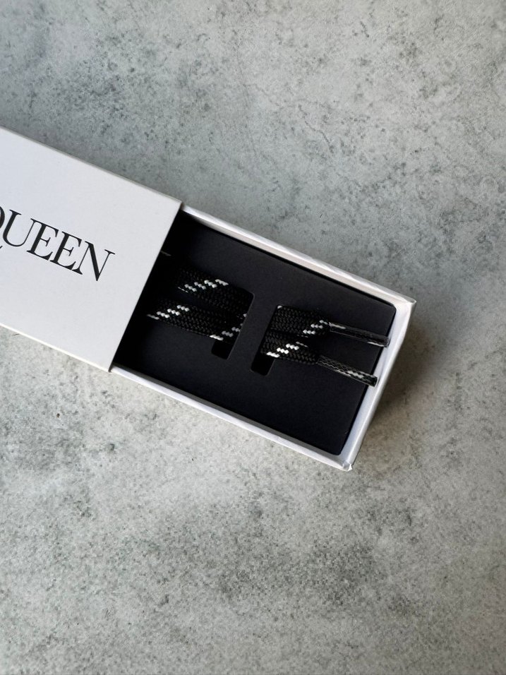 Alexander McQueen Siyah Bağcık - Görsel 2