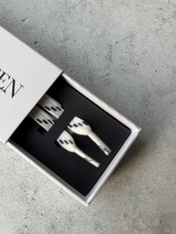 Alexander McQueen Bağcık - Görsel 3