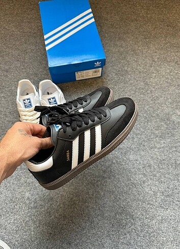 37 Beden siyah Renk Adidas samba siyah İthal QR kodu mevcut Kutulu etiketli barkod