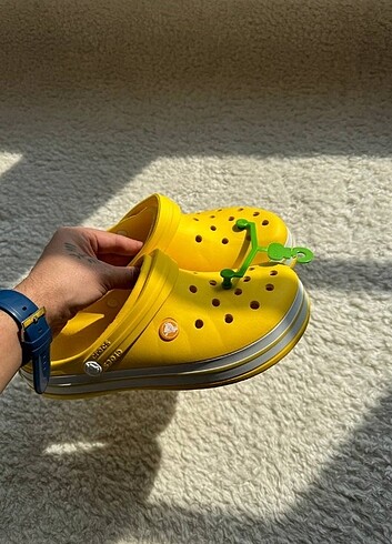 43 Beden Crocs terlik Orjinal bez torbalı 40 45 arası numaralari mevcut