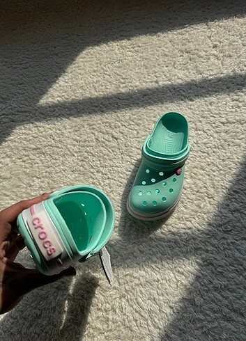 40 Beden Crocs terlik Orjinal bez torbalı 36 40 arası numaralari mevcut