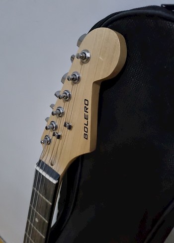 ELEKTRO GİTAR + AMFİ + AKSESUARLAR SET - Görsel 4