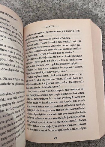 Kırmızı Piramit - Rick Riordan - Görsel 2