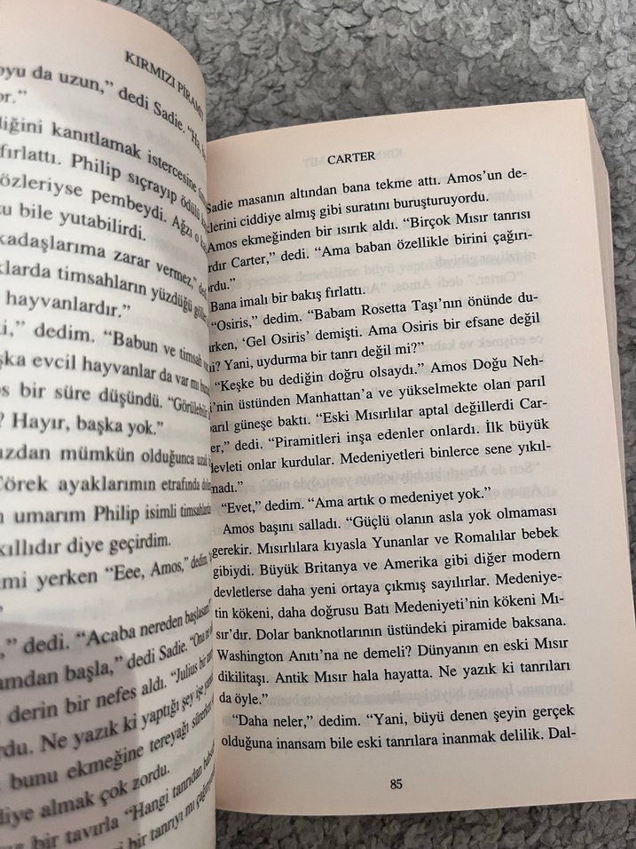 Kırmızı Piramit - Rick Riordan - Görsel 4