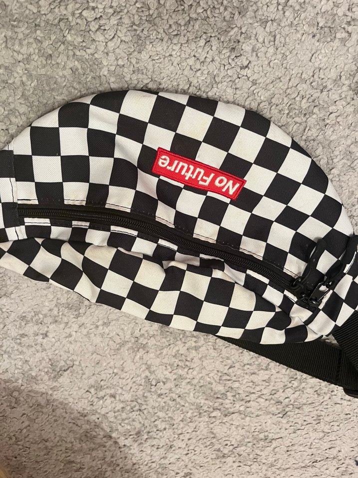 Kareli Siyah Kadın Bel Çantası - Görsel 3