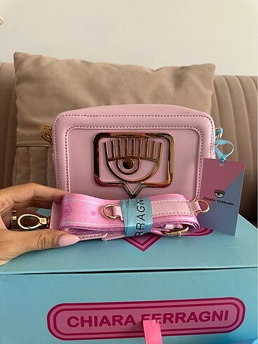 Chiara ferragni ithal çantası