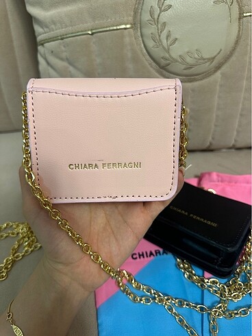  Beden pembe Renk Chiara Ferragni askılı kartlık