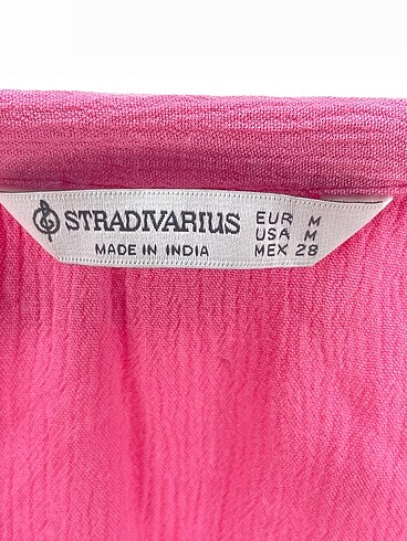 m Beden pembe Renk Stradivarius Gömlek %70 İndirimli.