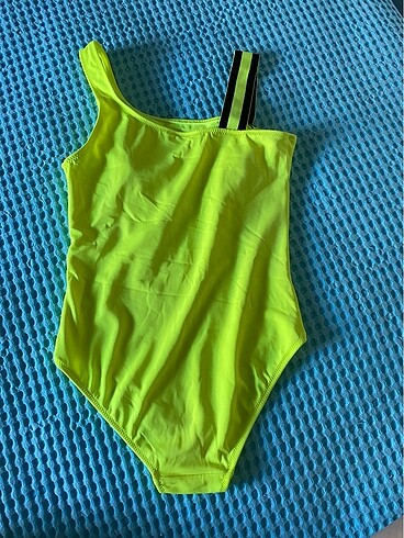 LC Waikiki Kız çocuk mayo