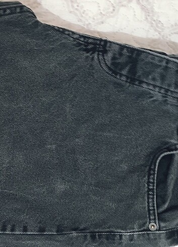 Zara Kesik Paçalı Jean 