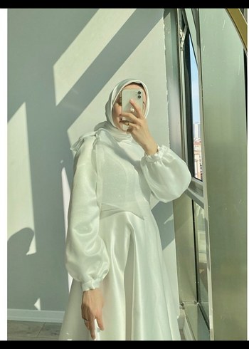 Zara Meliha Tarhanacı Luna Elbise