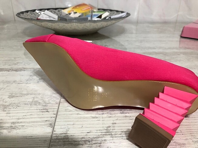 Diğer Fuşya sitiletto