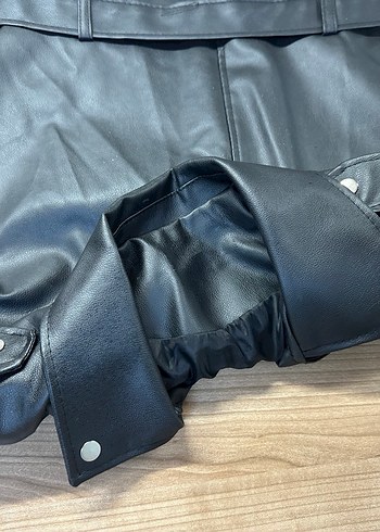 Kadın Siyah Kemerli Mini Deri Biker Ceket - Görsel 8