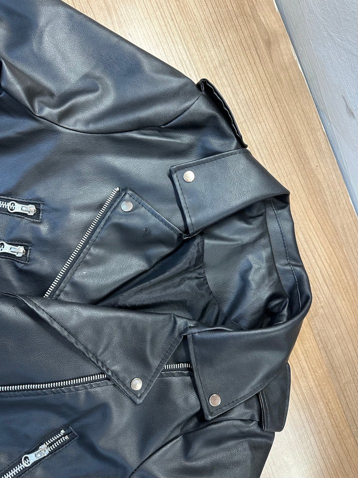 Kadın Siyah Kemerli Mini Deri Biker Ceket - Görsel 4