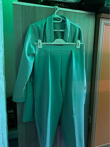 44 Beden çeşitli Renk blazer takım ????