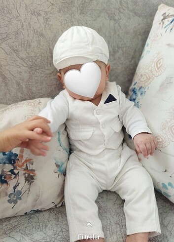 Beyaz erkek bebek kıyafeti 