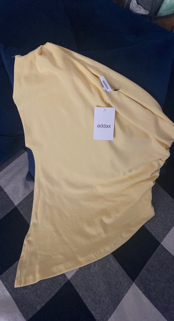 Tereyağ sarı asimetrik kesim bluz - Görsel 5