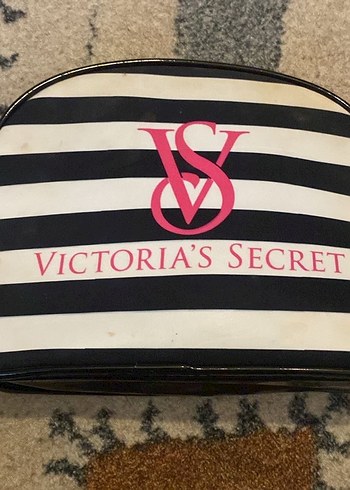 Victoria's Secret Fermuarlı Makyaj Çantası - Görsel 2