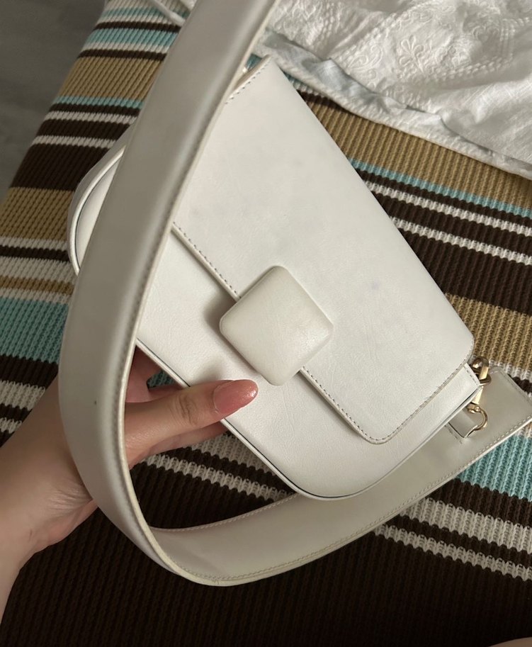 Beyaz Deri Omuz Çantası - Görsel 2