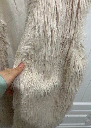 Bej Kürklü Kolsuz Kadın Yelek - Görsel 2