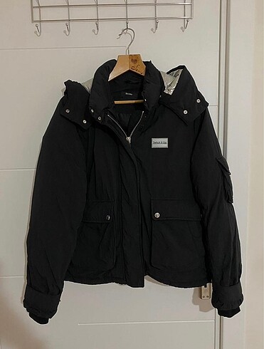 bershka mont