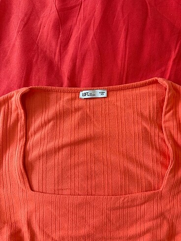 Loft Turuncu loft crop kare yaka