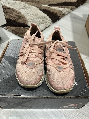 Nike kız çocuk ayakkabı
