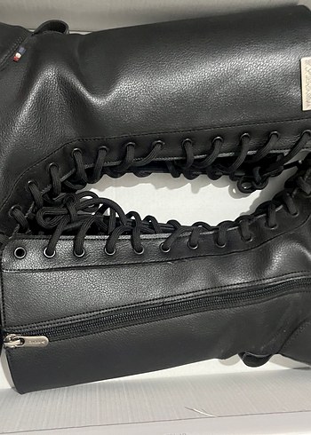 Siyah Deri Bağcıklı Blok Topuklu Kadın Bot - Görsel 5