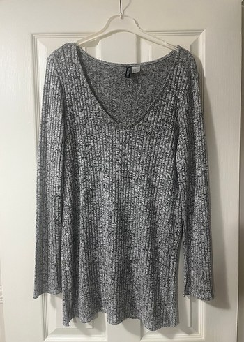 Gri V Yaka Uzun Kollu Örgü Kadın Kazak - Görsel 2