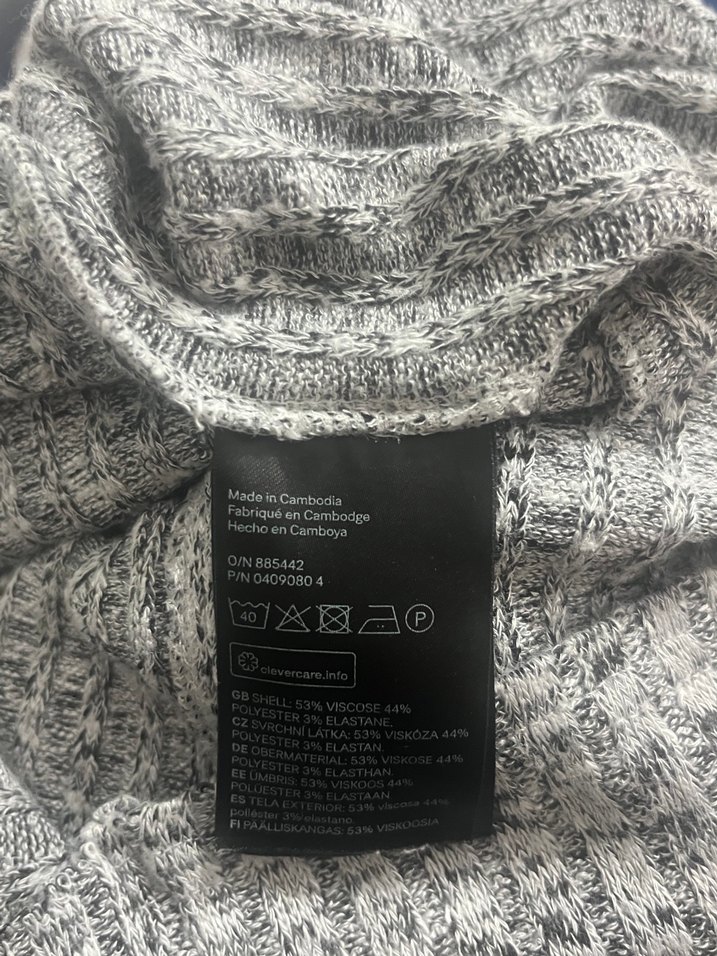 Gri V Yaka Uzun Kollu Örgü Kadın Kazak - Görsel 5